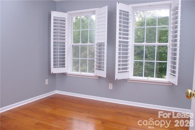 Building Photo - 10604 Quarrier Dr