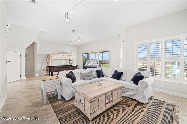 Building Photo - 7585 Jimmy Buffett Mem Hwy