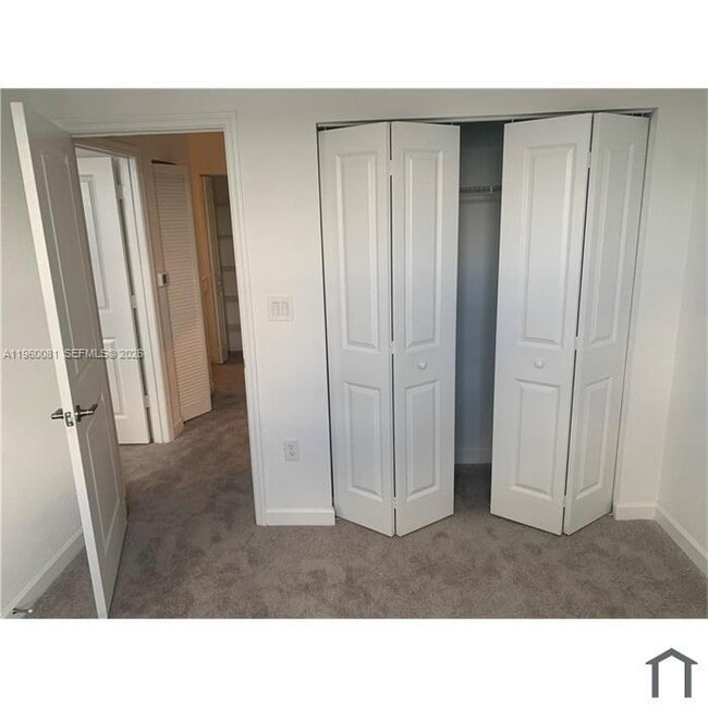 Building Photo - 2667 SE 28th Dr