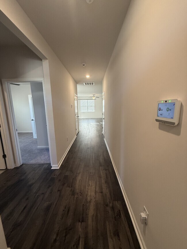 Building Photo - 2672 Pegasus Pl