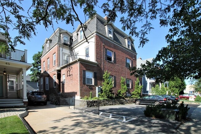 Building Photo - 41 S Angell St