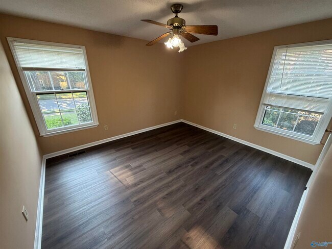 Building Photo - 13027 Coys Dr SE