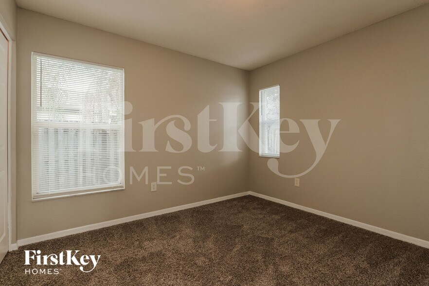Building Photo - 13452 Beechberry Dr