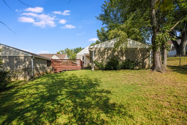 Building Photo - 3000 Meade Ave