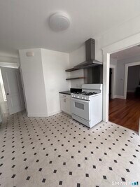 Building Photo - 86 Hinman St
