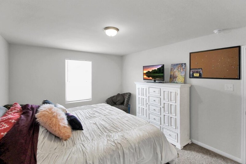 Building Photo - 15520 Taylorcrest Dr