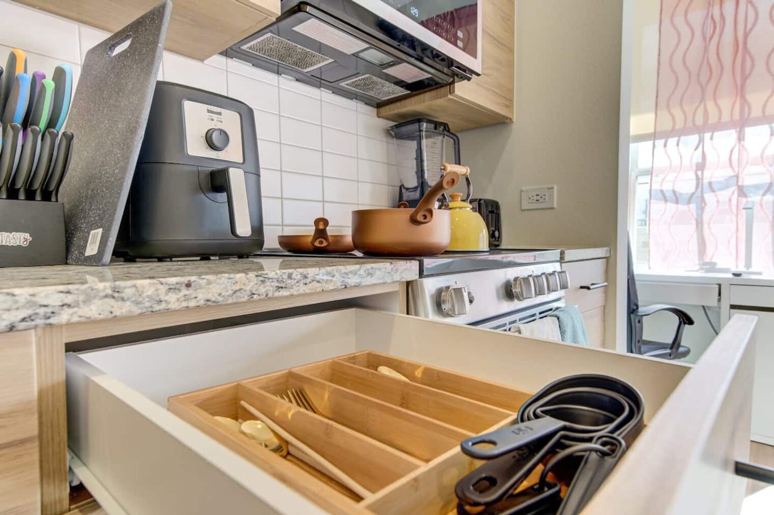 Building Photo - 1111 Shepherd Dr