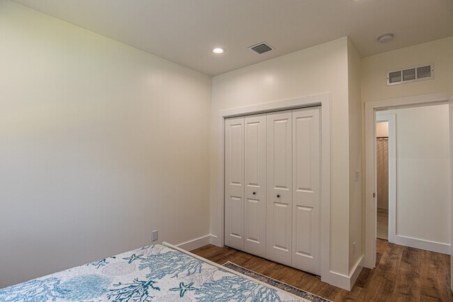 Building Photo - 14413 W Ozello Trail