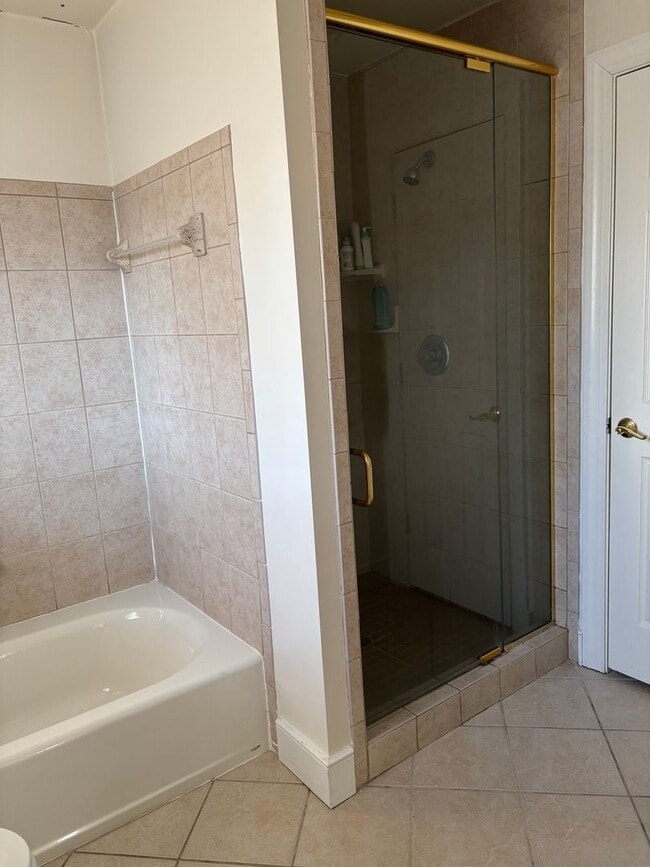 Building Photo - Perfect Home a Block from Mary Munford