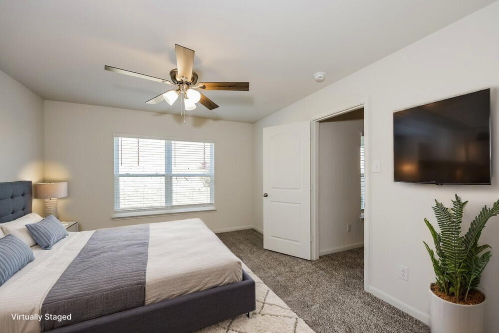 Building Photo - 1313 Redpine Dr