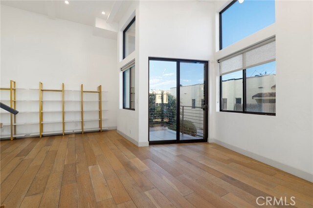 Building Photo - 2400 Glendale Ct