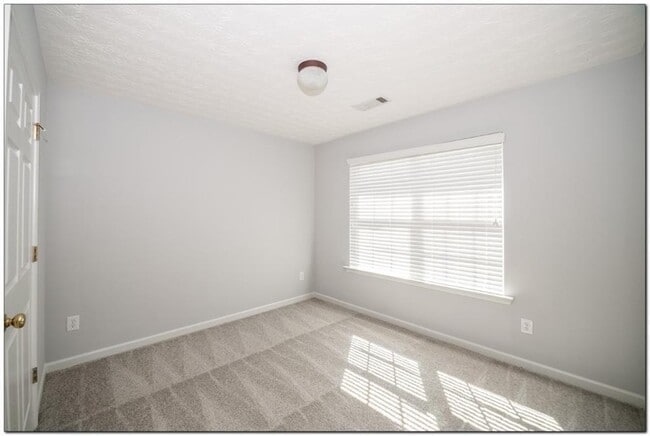Building Photo - 3832 Roxberry Hill Ln NE