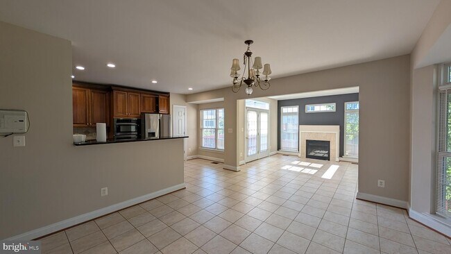 Building Photo - 42681 Rolling Rock Square