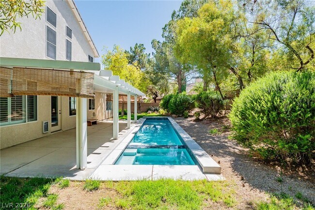 Building Photo - 2384 Denair Way