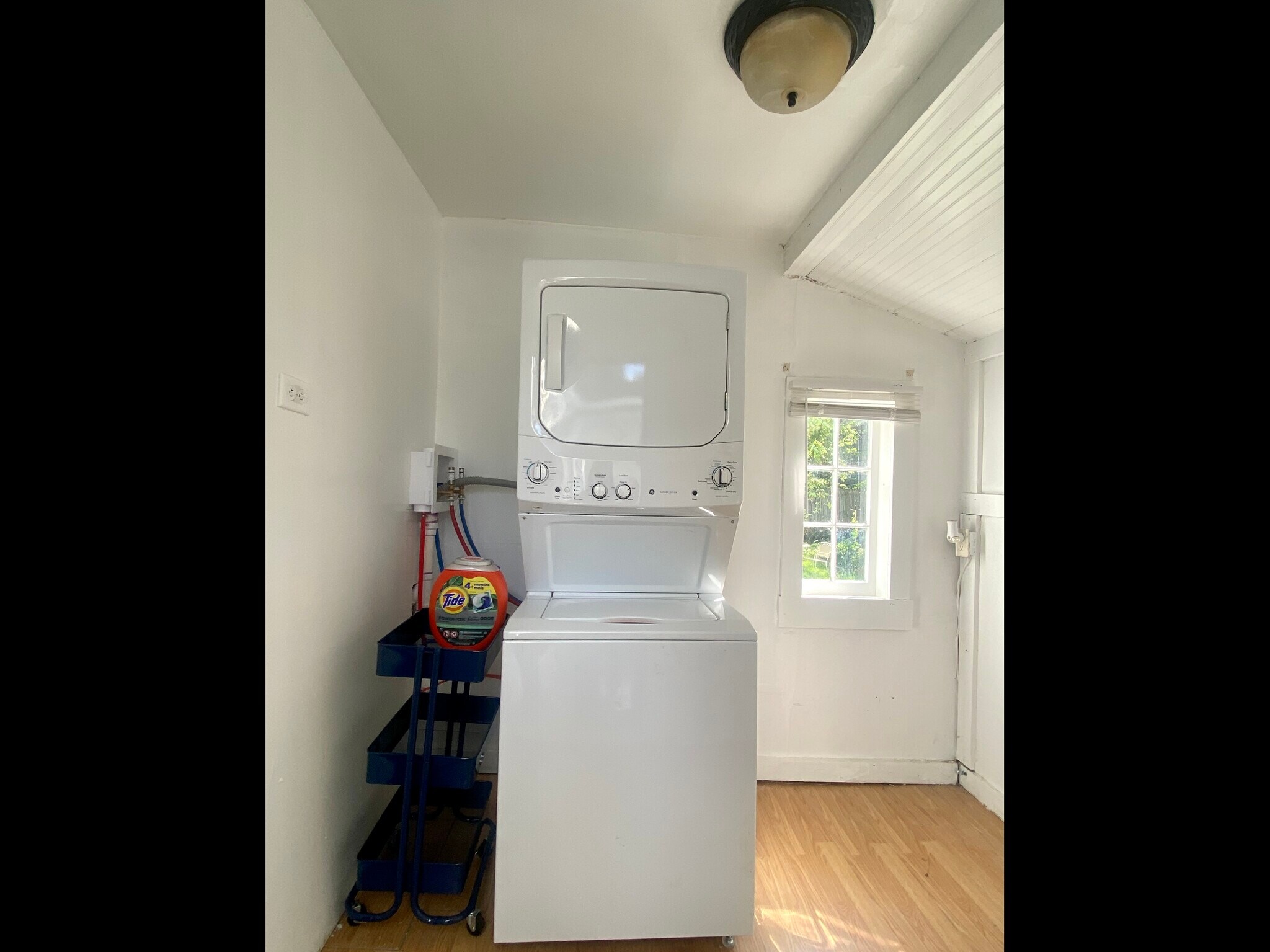 Laundry - 120 Lathrop St