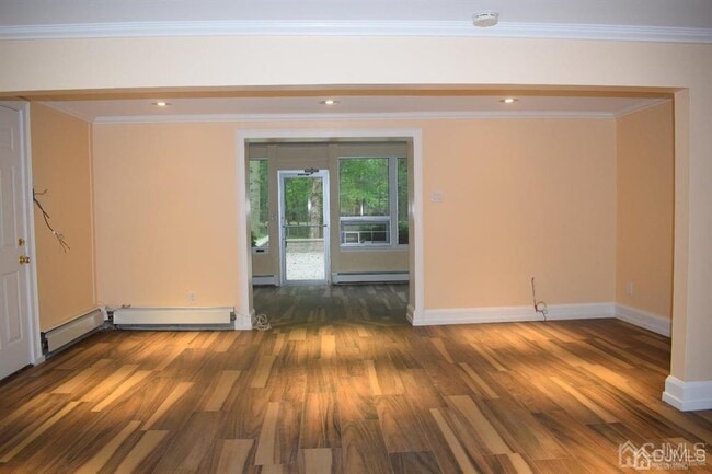 Building Photo - 13 Pinter Ln