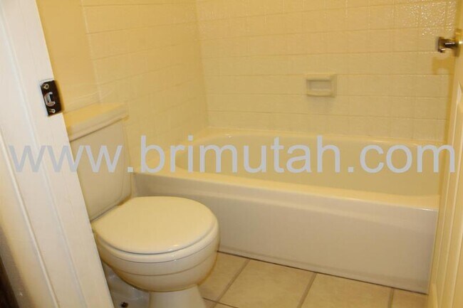 Building Photo - 1594 E 3300 S