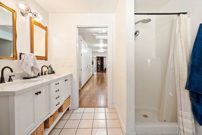 Building Photo - 3700 Las Pilitas Rd