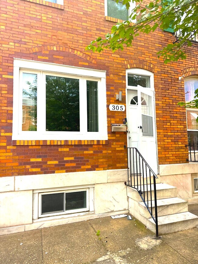 Primary Photo - 305 S Lehigh St