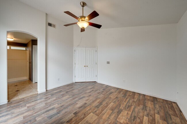Building Photo - 6115 Brahms Ct