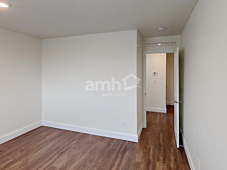 Building Photo - 2661 W 3400 S