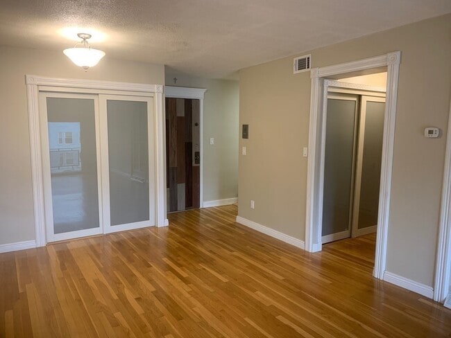 Building Photo - 790 Hyde Park Ave