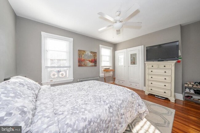 Building Photo - 4643 Mansion St