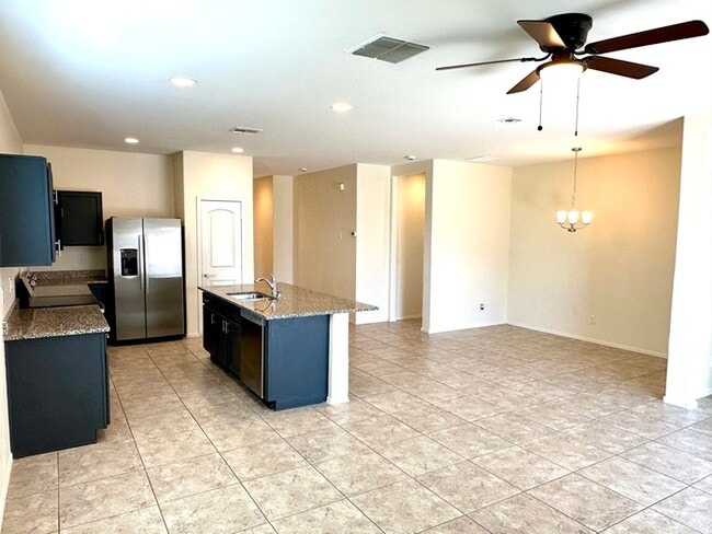 Building Photo - 2421 E San Borja Trail