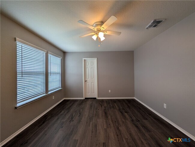 Building Photo - 357 Autumn Blaze