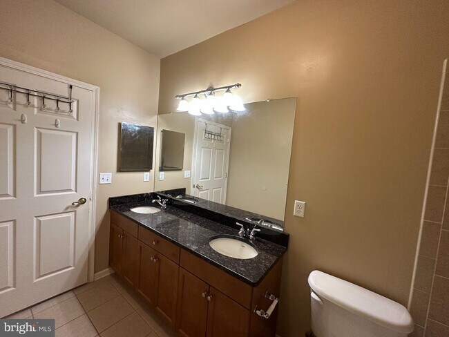 Building Photo - 416 Masterson Ct