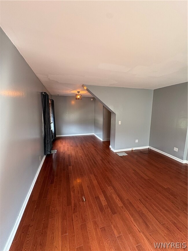 Building Photo - 57 Abbottsford Pl