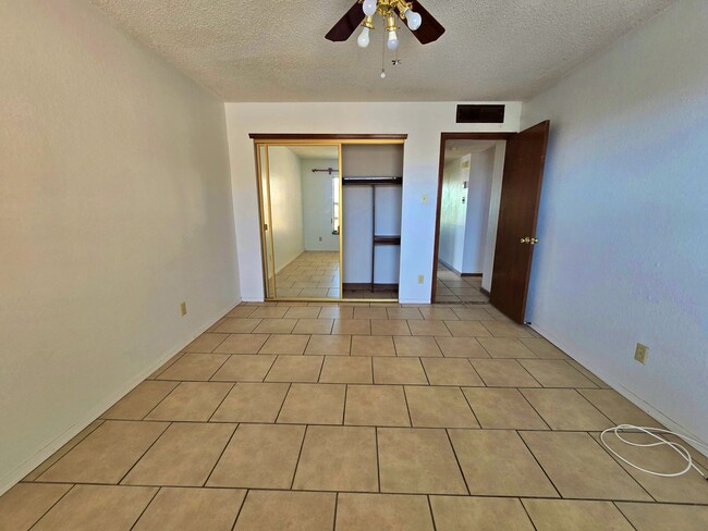 Building Photo - Mountain view cozy Home Ready for move in