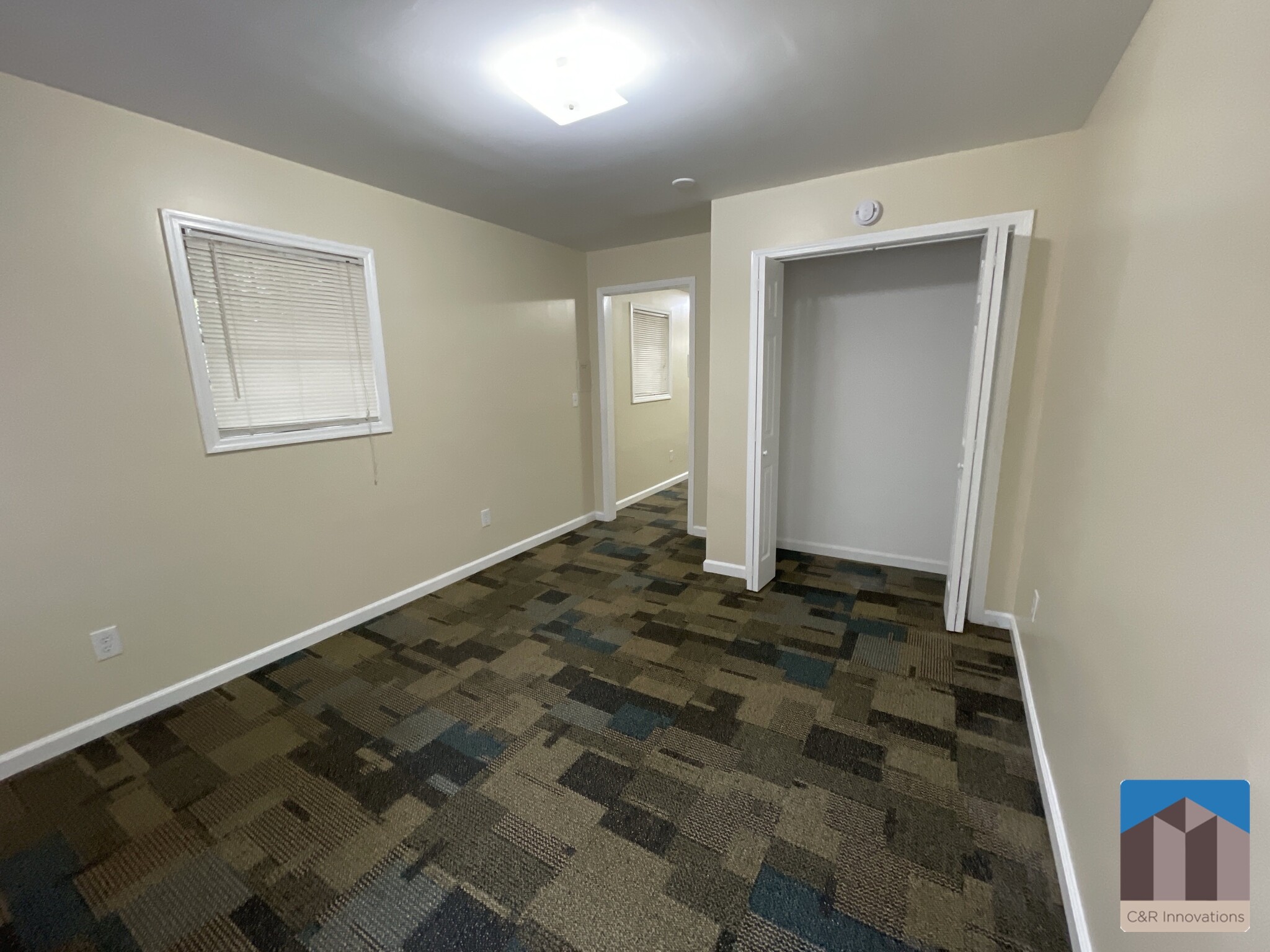 Building Photo - 2595 Woodland Dr NW