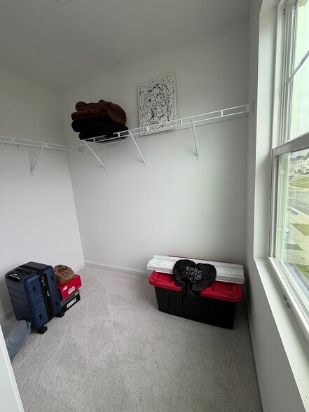 Building Photo - 3210 Gypsum Dr