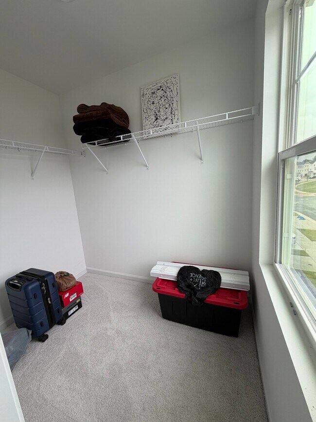 Building Photo - 3210 Gypsum Dr