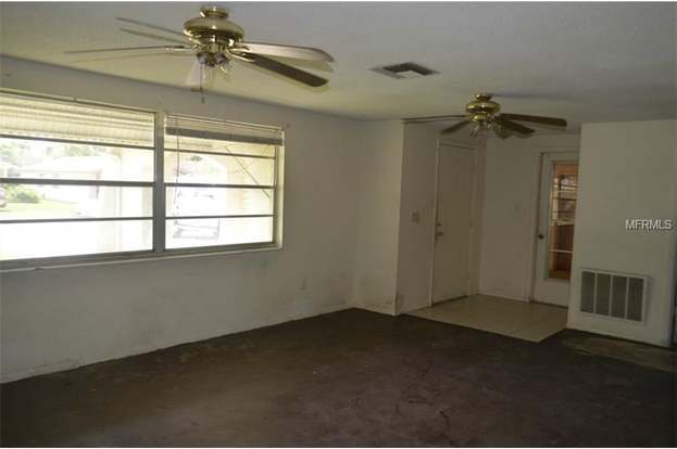 Building Photo - 7437 Carmel Ave