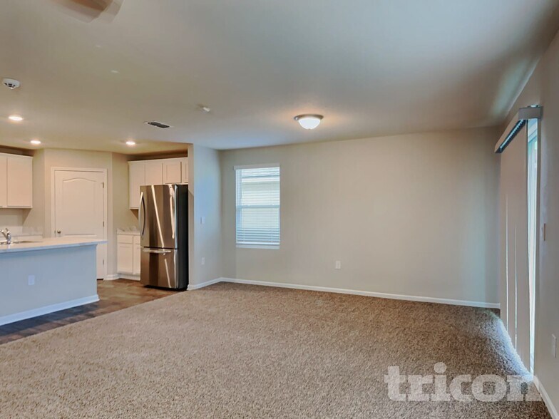 Building Photo - 3587 Evers Cv