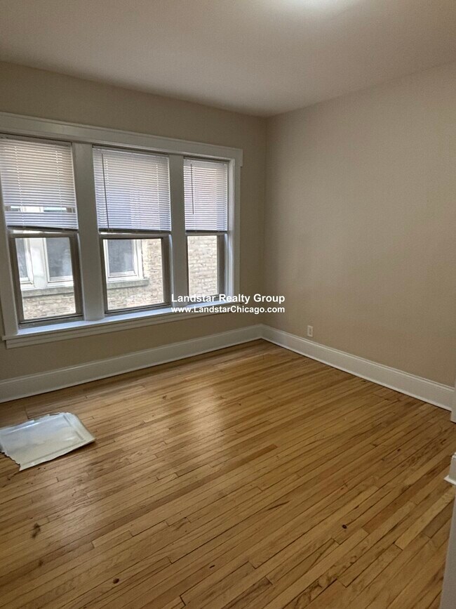 Building Photo - 552 Elmwood Ave