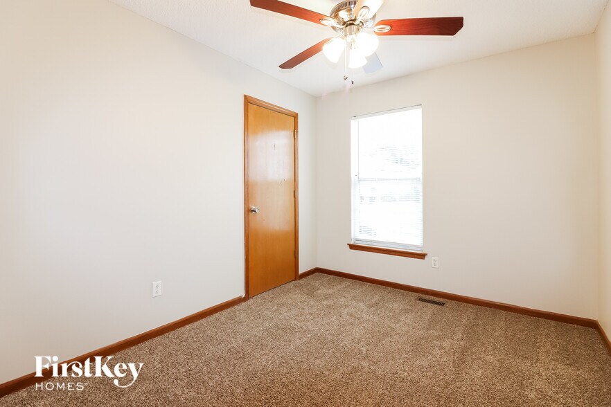 Building Photo - 1216 N Ponca Dr