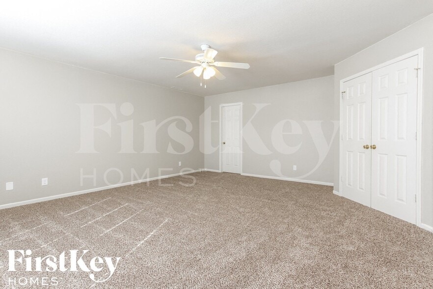 Building Photo - 8655 Hopewell Ct