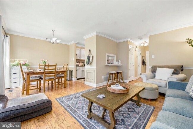Building Photo - 158 Mansion House Dr