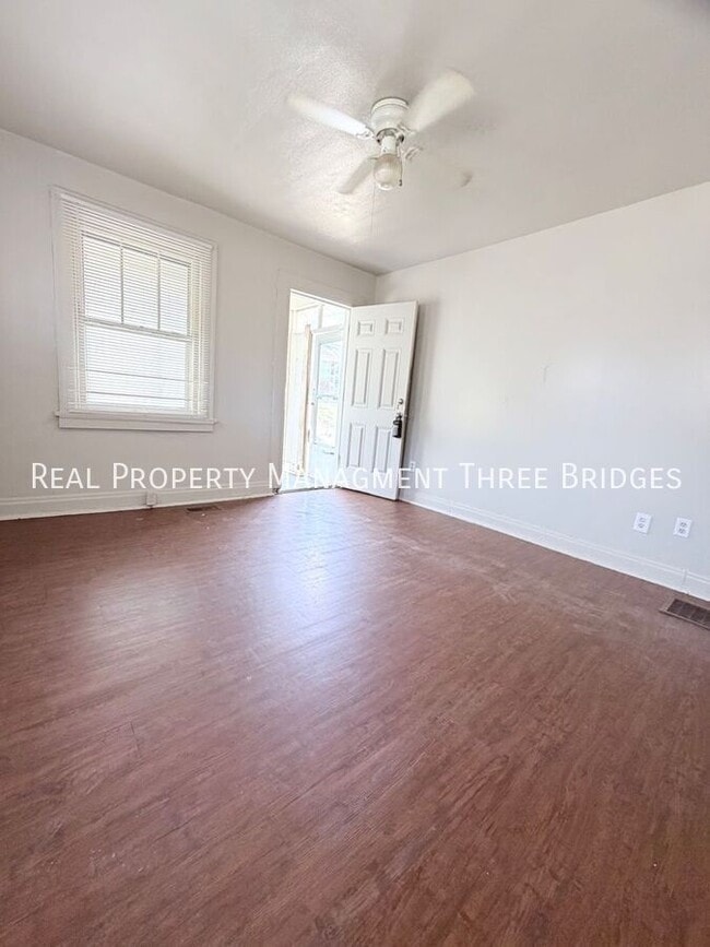 Building Photo - 8344 Eton Pl