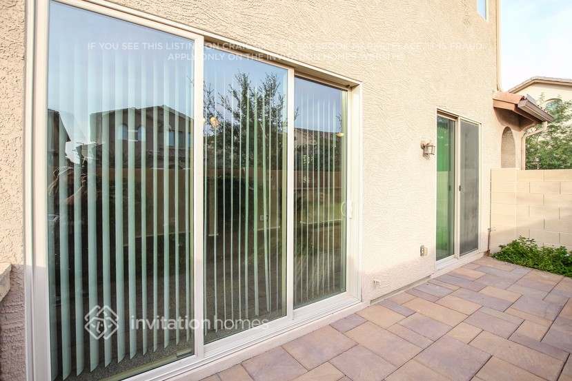 Building Photo - 9238 W Meadow Dr