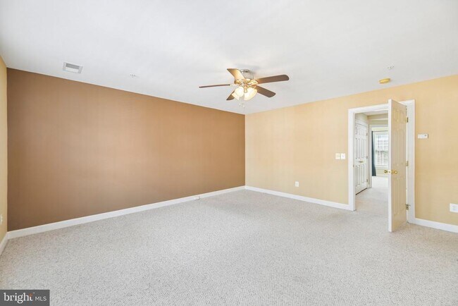Building Photo - 7979 Vigne Ct