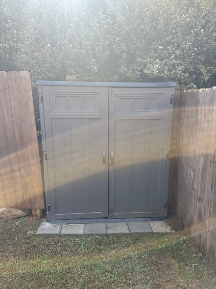 Outdoor storage unit - 141 Singapore Cir