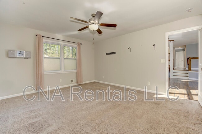 Building Photo - 3290 Forest Creek Dr SW