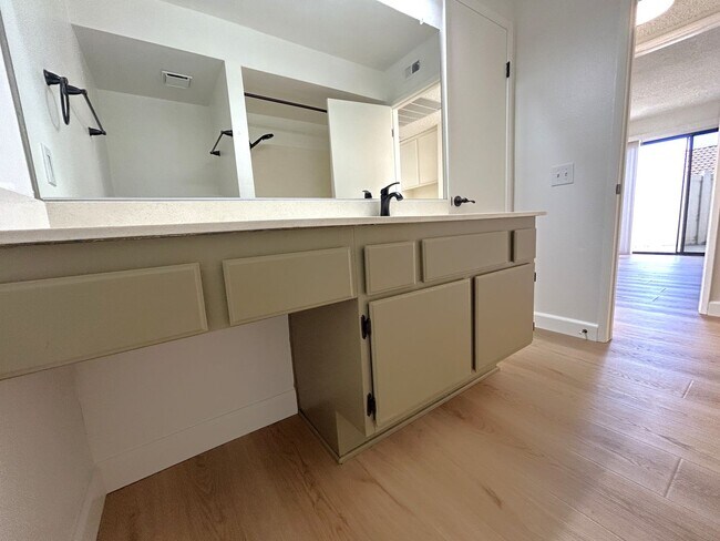 Building Photo - 85 COUNTRY MILE RD POMONA 91766 (2 BED / 2...