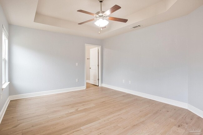 Building Photo - 970 John Deere Ln