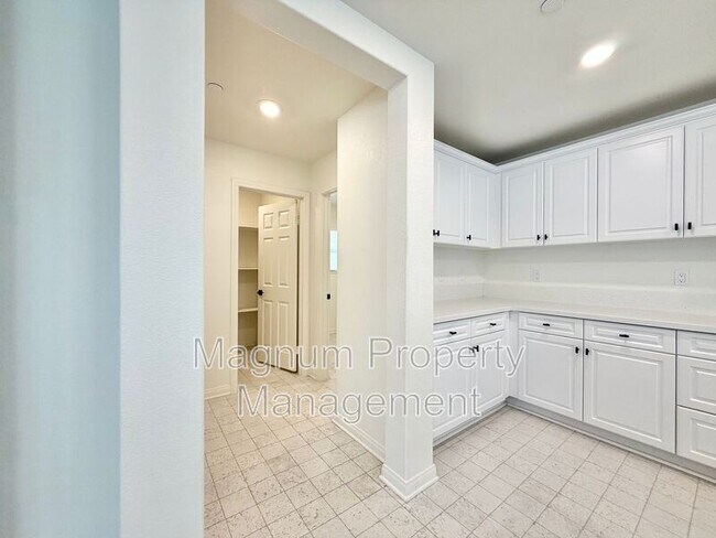 Building Photo - 28441 Dusky Willow Dr