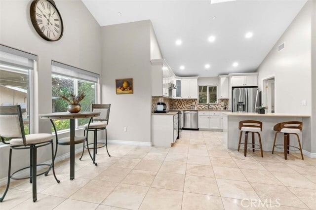 Building Photo - 16577 Knollwood Dr